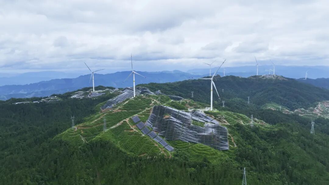 实力领航丨深圳安泰科再摘2025“光能杯”最具影响力光伏支架企业桂冠！(图13)